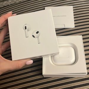 Air Pod 3rd generation - new